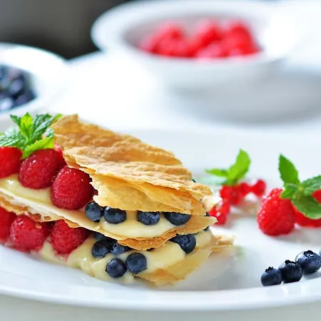 Dwor Spalice & Restaurant Lawendowa Restauracja לינה וארוחת בוקר Oleśnica