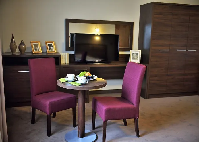 Dwor Spalice & Restaurant Lawendowa Restauracja Отель типа 