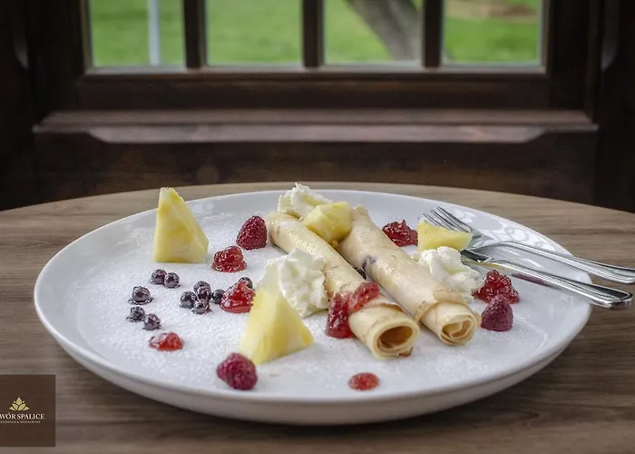 Dwor Spalice & Restaurant Lawendowa Restauracja Олесница